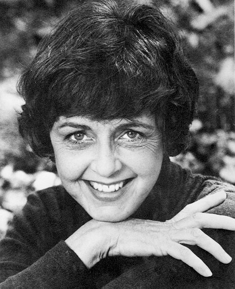 Betty Edwards, de auteur van 'Drawing on the Right Side of the Brain', bekend om haar revolutionaire tekentechnieken